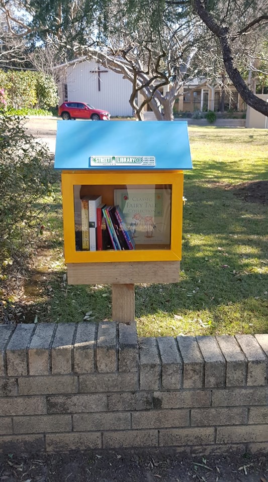 Memorial Avenue Little Library - Street Library Australia