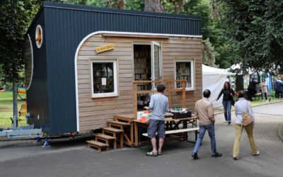 This Tiny Traveling Bookstore Wanders the French Countryside