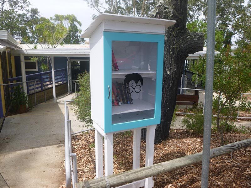 Macleay Island Community Library -Leatherback Street Library