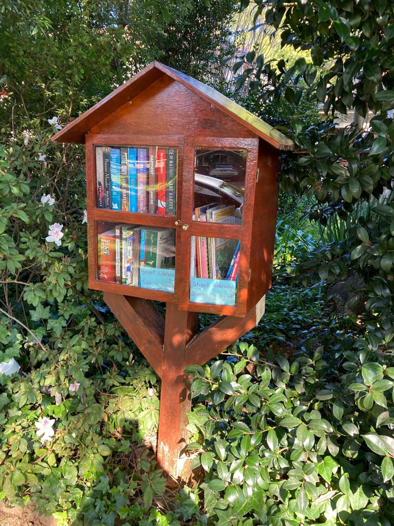 Eddy Street Library - Street Library Australia