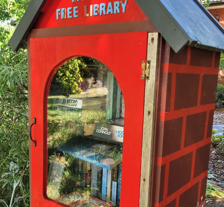 Neumayer Little Free Street Library