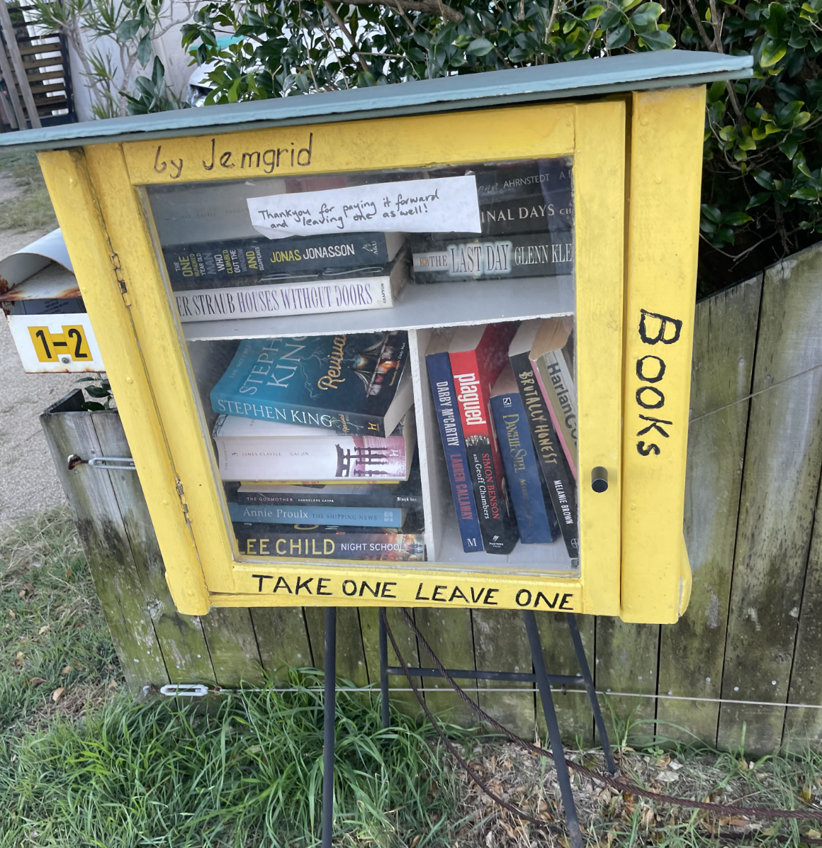 Hastings Road Street Library